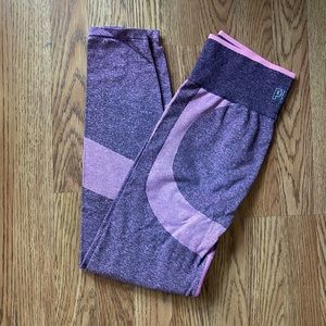 Size M VS Pink leggings!